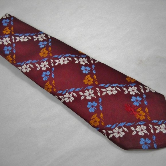 Vintage Necktie Weinstock's by Shiaparelli - Picture 1 of 5